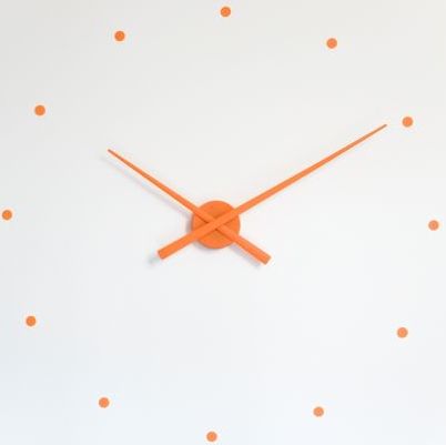 E-shop Hodiny na stenu Nomon OJ oranžové 80cm